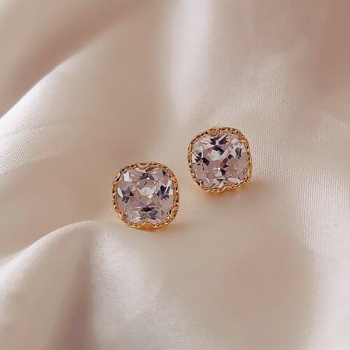 Earrings Simple Female Small Earrings 2020 Trendy Earrings Elegant Fashion Earrings Exquisite Retro Earrings Prevent Allergy