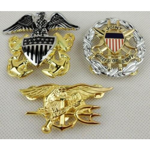 WWII US Navy Badge Pin Insignia For Officer White Informal Dress