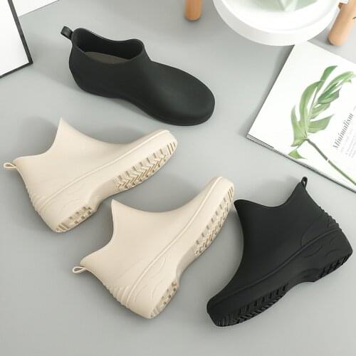 Love Myun Women's Rubber Boots