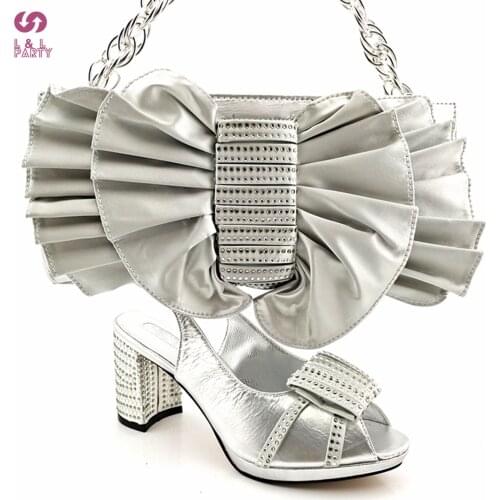 Fashion African Ladies Matching Shoe and Bag Pu Italian Shoes and Bags Set in Silver Color Mature Style New Arrivals Sandals