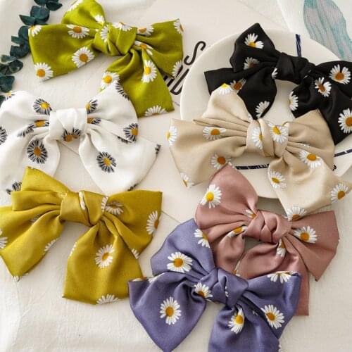 Ruoshui Woman Spring Floral Hairpins Girls Flower France Hair Clips Barrettes Ladies Hair Accessories Headwear Hairgrip Ornament
