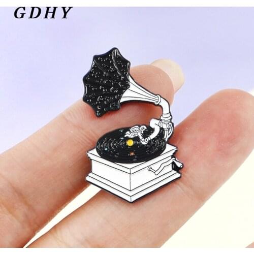 GDHY Retro Black Phonograph Brooch sparkling Starry Phonograph Music Enamel Pins Brooch Badge Brooches brosch jewelry Bijoux