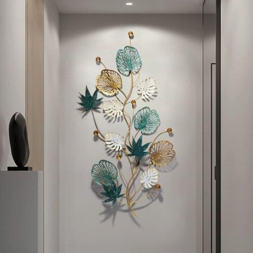 Nordic creative art metal wall decoration living room wrought iron light luxury fashion flower dream catcher