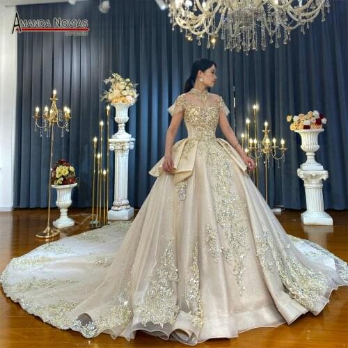 2021 Royal short sleeves wedding dress with long train amanda novias original design