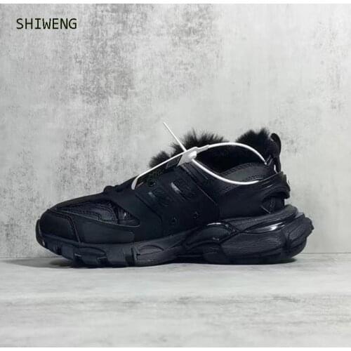 Shiweng Footwear