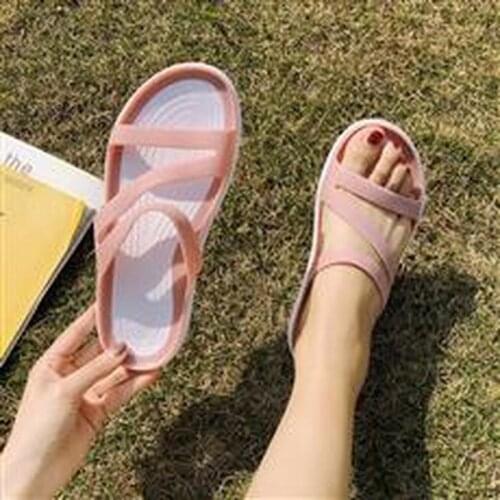 2021 New Women Shoes Clog Croc Sandals Beach Flip Flops Slippers EVA Shoes Girls Non Slip Antiwear Wading Shoes Home Slipper