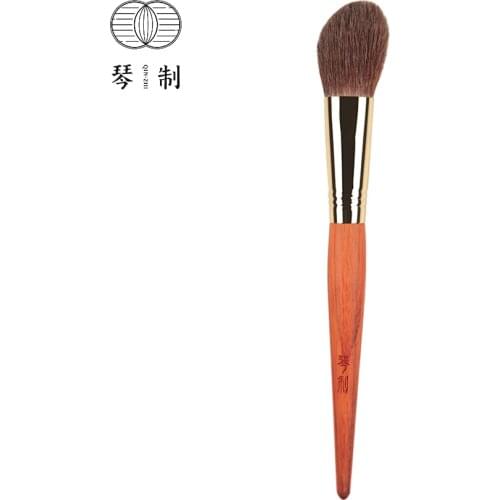 QINZHI Professional Handmade Make Up Brush 010 Angled Contour Sculpting Brush Soft Red Squirrel Hair Makeup Brushes