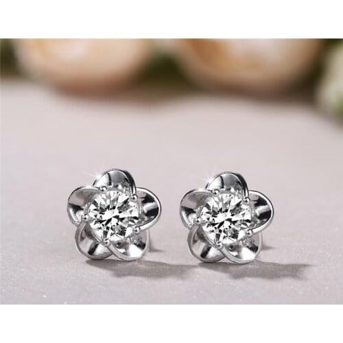 Huitan Chic Silver Color Flower Stud Earrings Daily Wearable Fancy Accessories Anniversary Girl Gift Statement Jewelry for Women