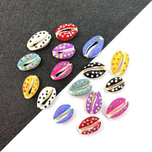 Natural conch shell ladybug pattern for DIY jewelry making home decoration wind chime pendant accessories 10pcs size 15-20mm