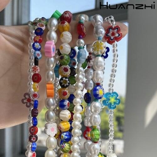 HUANZHI Bohemia Transparent Irregular Flowers Colorful Bead Pearl Pendant Metal Chain Necklace for Women Girls Vacation Jewelry