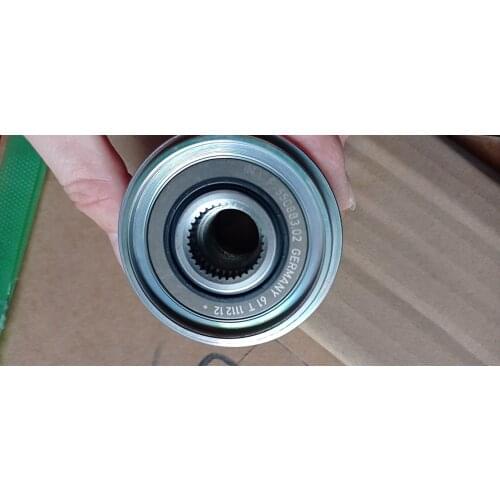 Original Overrunning Alternator Pulley for Nissan F550883 535015400 231513VD1A F55088302