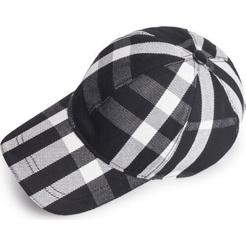 High quality Spring and autumn new plaid baseball cap, men and women outdoor casual cap, Korean fashion hat