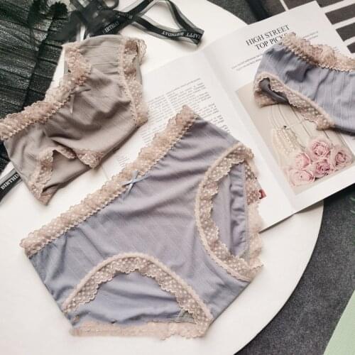 Solid Color Bow Womens Underwear Comfortable Ice Silk Coast Lace Edge Cute Sexy Lingerie Chiffons Seamless Transparent Brrefs