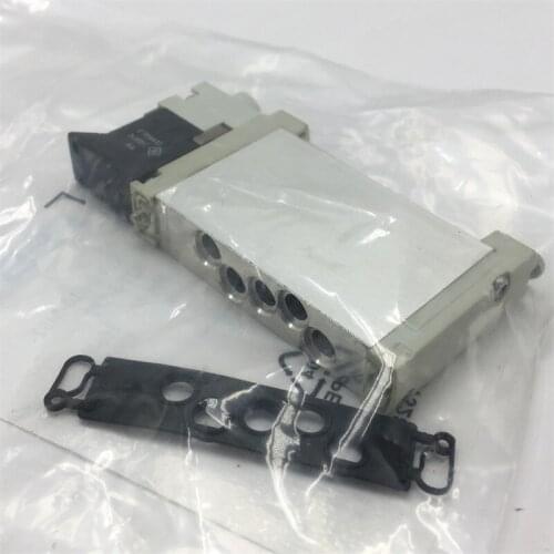 VUVG-L14-M52-AT-G18-1H2L-W1 576256 VUVG-B10A-M52-RZT-F-1P3 VUVG-B10-B52-ZT-F-1T1L 573418 FESTO Solenoid valve