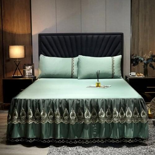 2020 new products Lace embroidery Bed spread Fitted Sheet Pillowcases 2/3 pcs Solid color Luxury Double lace Princess bedding