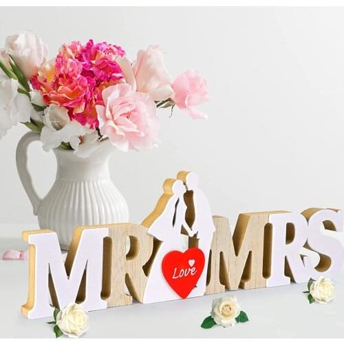 Wedding Decorations Mr & Mrs Sign for Wedding Table Mr & Mrs Wooden Letters with Heart-Shaped Wedding Signs Just Married Sign