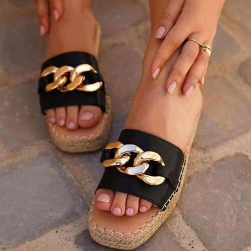 2021 Large size slippers gold buckle hemp rope sole women shoes new chain women beach All-match fashionable home ms slippers