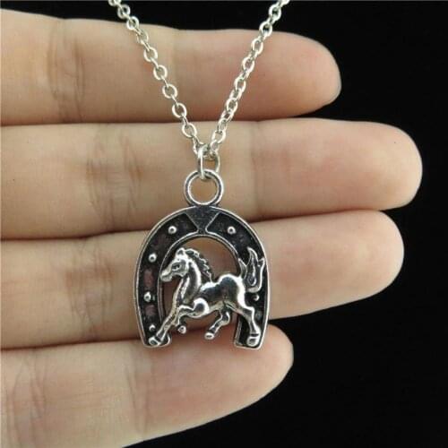 Lucky Horseshoe Horse Pendant Short Alloy Chain Collar Necklace 18" Jewelry Gifts for Men Women 2018 Fashion New