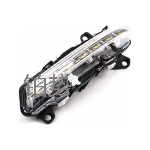 Daytime running lights fog lights 2008-mer ced esb enzC 180 C 200 C 220 C 320 CDI/C350 C 63 W204 W218 A2218201756/2218201756