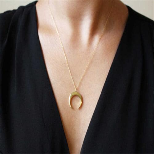 Trendy Necklace Gold Color Moon Pendant Elegant Womens Popular Gift Necklace