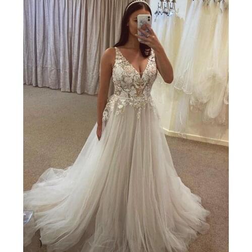 Wedding Dress 2021 For Petite Women Backless With Long Train Tulle White Bridal Gowns Floor Length Lace Appliques Custom Made