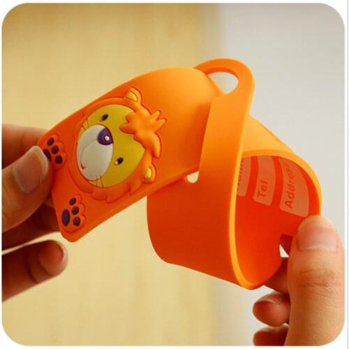 ISKYBOB 1pc Luggage Suitcase Tag Cartoon Cat Duck Silica Gel ID Address Holder Baggage Label Travel Accessories