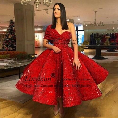 Red Ball Gown Short Prom Dresses Robes 2021 Women Fluffy Formal Party Night Vestidos One Shoulder Elegant Sequins Evening Gowns
