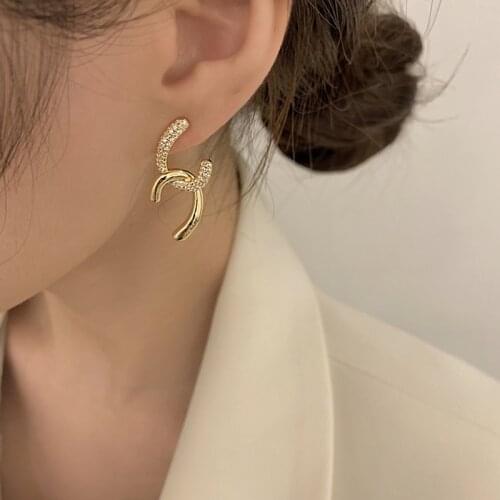 Vintage Gold Color Rhinestone Earrings Double C for Women Glossy Arc Geometric Korean Earring Fashion Jewelry