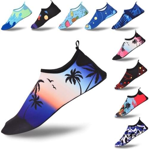 Beach Socks Shoes Men and Women Diving Snorkeling Breathable Wading Swimming Soft Shoes Non-slip Anti-cut Barefoot Patch Shoes