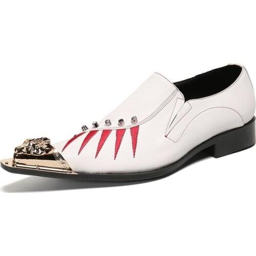 2021 Fashion White Leather Men Dress Shoes Genuine Leather Wedding Party Shoes Designer Men Rivet Shoes Handmade Men Loafers
