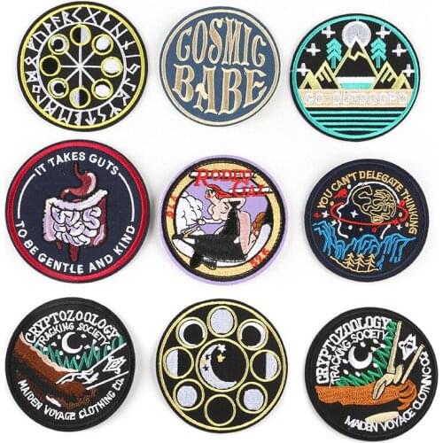 50pcs/Lot Embroidery Patches Letters Clothing Decoration Accessories Weird Stuff Round Diy Iron Heat Transfer Applique