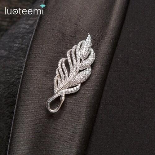LUOTEEMI New Arriva Leaf Cut Brooch Clear Cubic Zirconia Jewelry Luxury Women Wedding Brooches Bouquet Christmas Gift