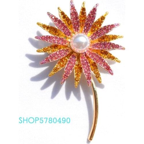 Elegant Jewelry Rhinestone Flower Brooch Multi Color Pearl Corsage Women Delicate Pin Ladies Garment Party Dress Accessories
