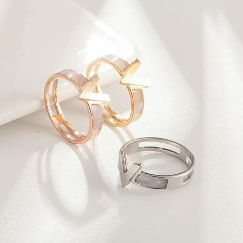 Vintage White Shell V Ring Hollow Stainless Steel Titanium Engagement Wedding Rings Luxury Brand Jewelry for Women