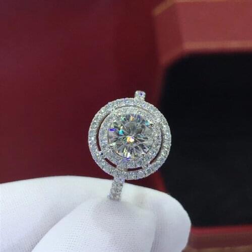 Huitan Fashion Luxury Wedding Engagement Ring for Female with Shiny Round Cubic Zirconia Fancy Womens Accessories Party Jewelry