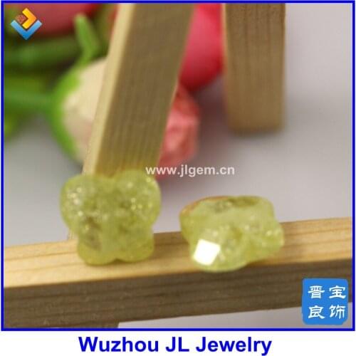 5pcs/lot) Olive Yellow & White Color Ice Beads Butterfly Shape Pendant For Necklace And Bracelet Making