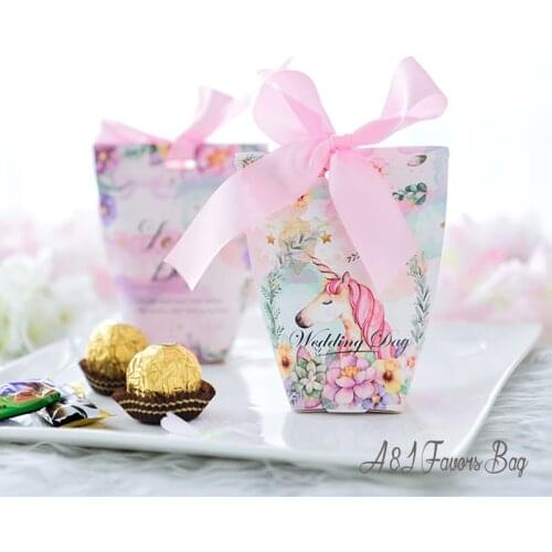 100pcs lot Unique Inexpensive Paper Anniversary Favour candy package Engagement Wedding Chocolate box party favor boxes