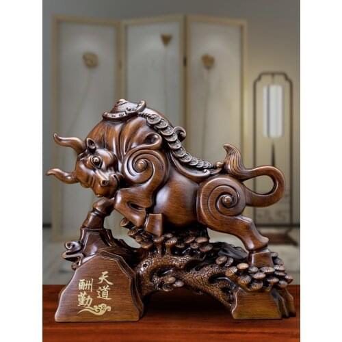 Town house lucky cow ornaments living room TV cabinet company office housewarming decoration opening gift