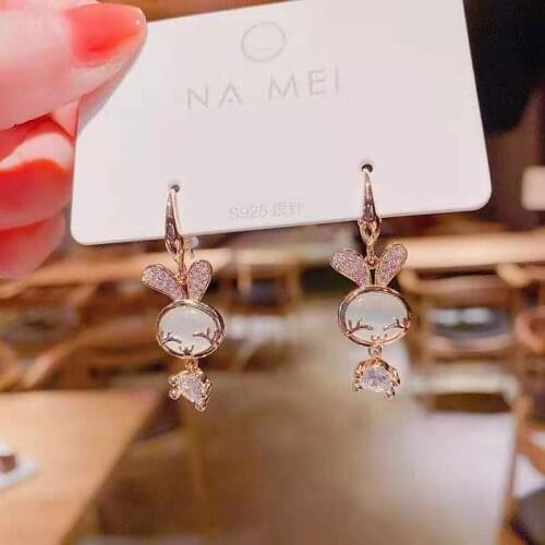 2021 new cute and sweet rabbit earrings trend Japanese and Korean style fashion temperament exquisite girl earrings