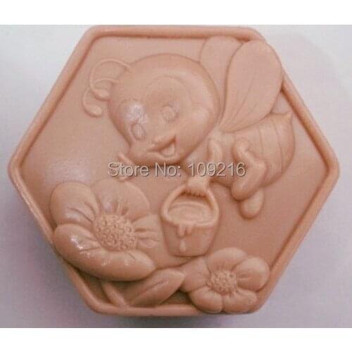 1pcs Bees Gather Honey (zx1550) Silicone Handmade Soap Mold Crafts DIY Mold