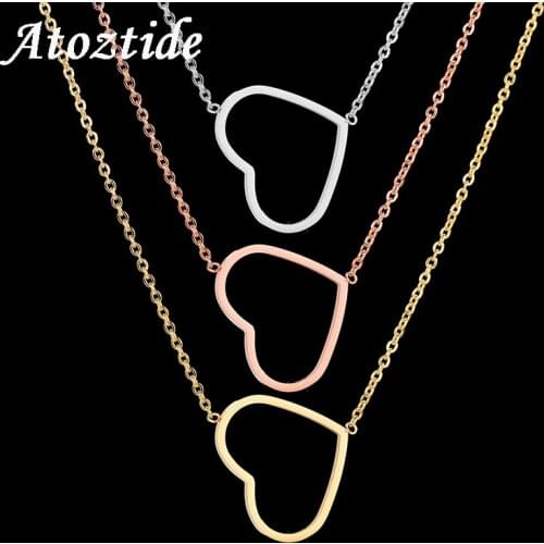 Atoztide Minimalist Stainless Steel Hollow Heart Necklace Women Rose Gold Color Love Clavicular Chain Necklace New Year Gift