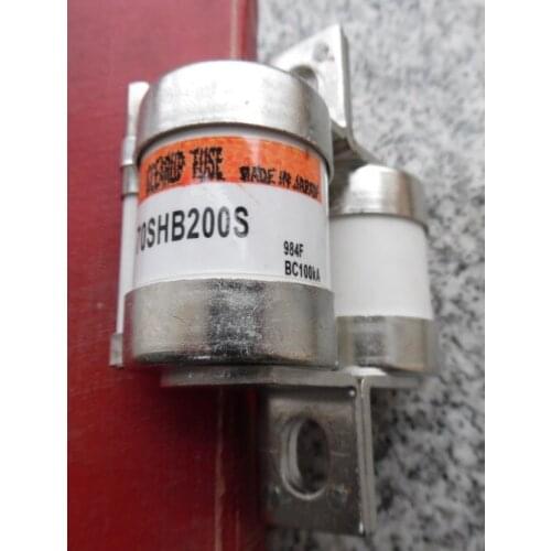 Fuses: 70SHB200S 200A 700V aR / 70SHB300 (Double body)