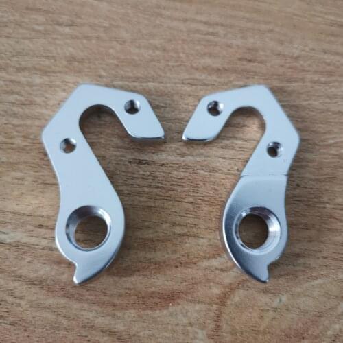 1pc Cycle / Bike rear gear mech derailleur hanger dropout for RALEIGH Part Number 32-68-418 Talus 2 and Talus 3 with screw