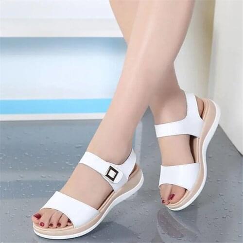Fashion Women Flat Sport Sandals 2021Summer Hook & Loop Hollow Out Outdoor Platform Beach Shoes Designer Non-Slip Casual Shoes