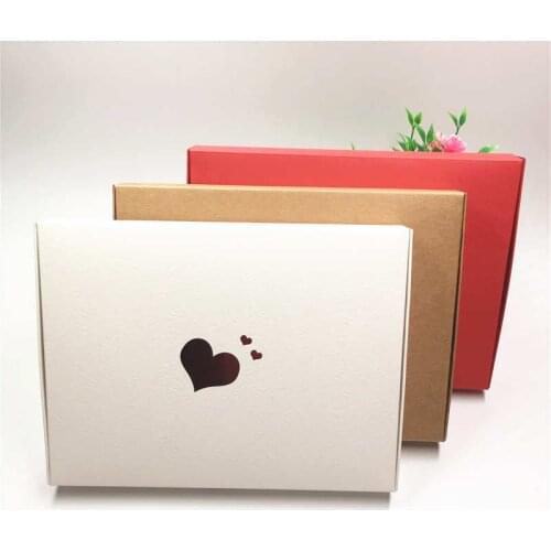24Pcs/Lot Three Colors Hot Stamping Process Printing Box High Quality Big Size Thermal Printing Love Heart Boxes For Party New