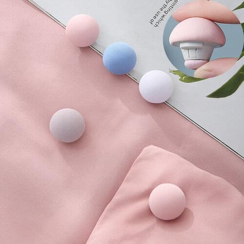 4 Set Bed Sheet Clips Non-Slip Fitted Quilt Sheet Holder Clip Bed Sheet Grippers Clip Set Socks Mattress Fasten Fixator Holder