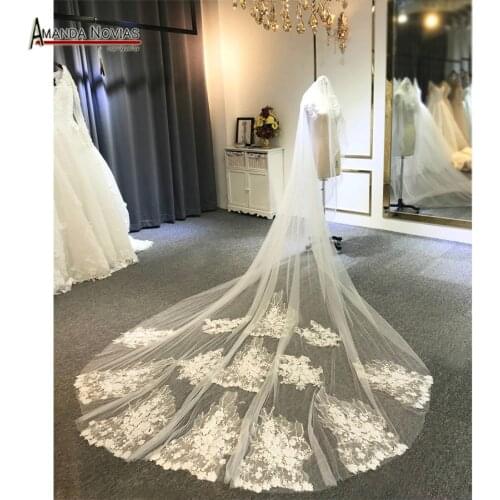 Beautiful long wedding veils with lace flowers 2019 bridal veil with comb