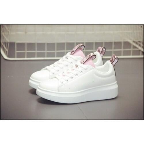 Womens spring and autumn Korean version of the wild thick white lace-up board shoes leather casual student shoes