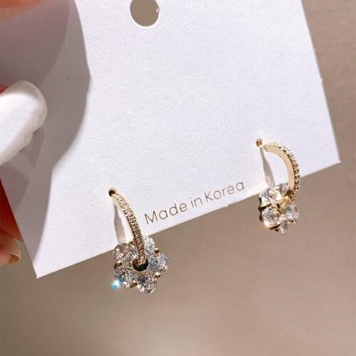 2021 New Arrival Flower Women Classic Drop Earrings Exquisite Loop Blossom Earrings Fashion Simple Earrings Female Jewelry