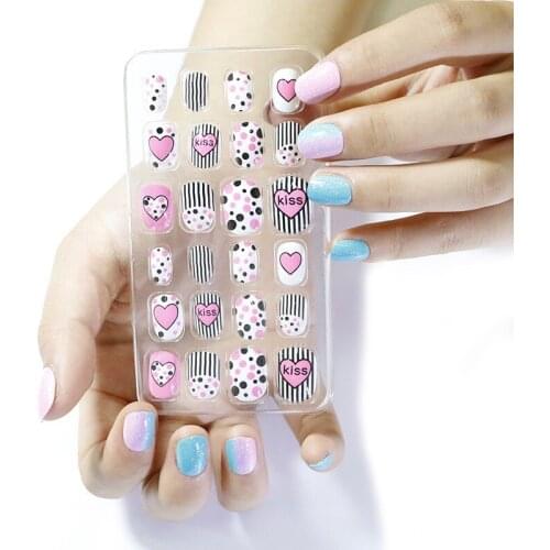 24PCS/Set Candy False Nail Tips Children Cartoon Full Cover Kid Glue Self Fake Nail Art for Girls Manicure Tips Nail Decor